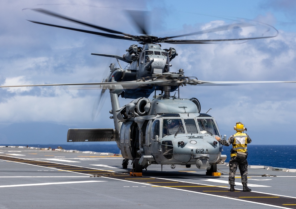 HMAS Canberra Air Ops RIMPAC 2022