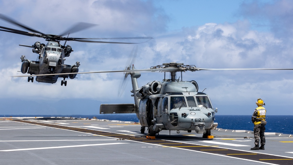 HMAS Canberra Air Ops RIMPAC 2022