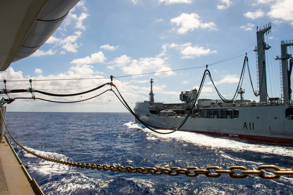 HMCS Vancouver Conducts Replenishment-at-Sea with HMNZS Aotearoa