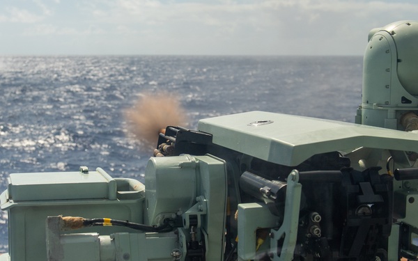 HMCS Vancouver conducts GUNEX during RIMPAC 2022
