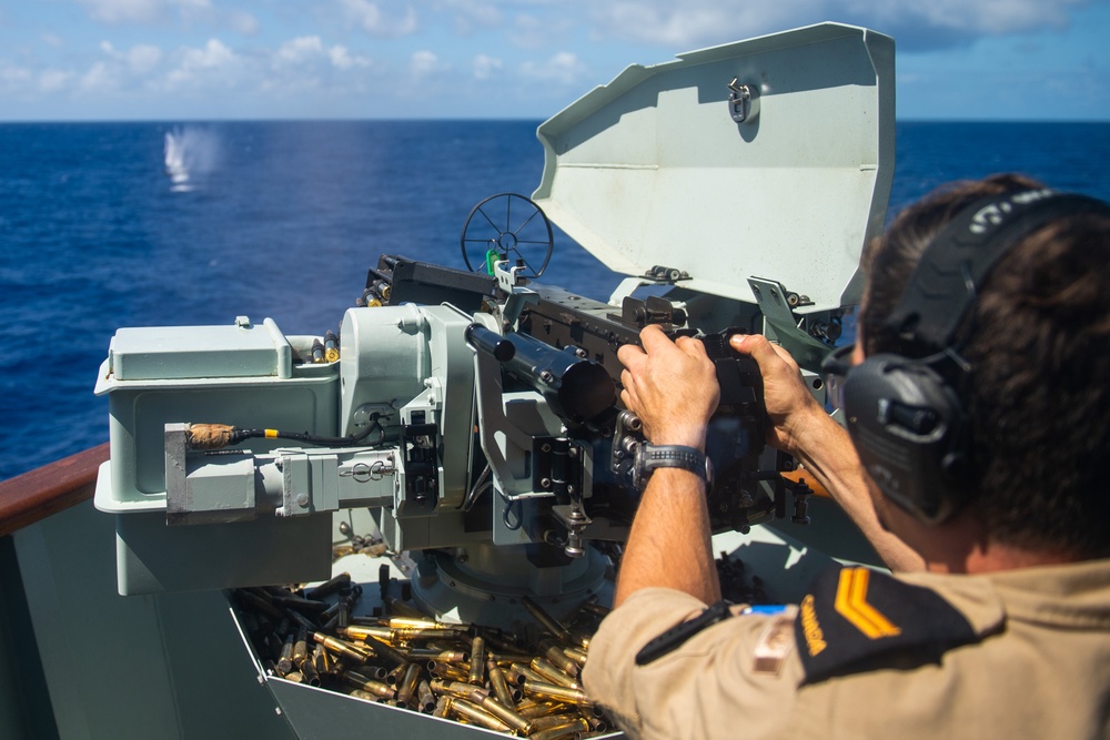 HMCS Vancouver conducts GUNEX during RIMPAC 2022