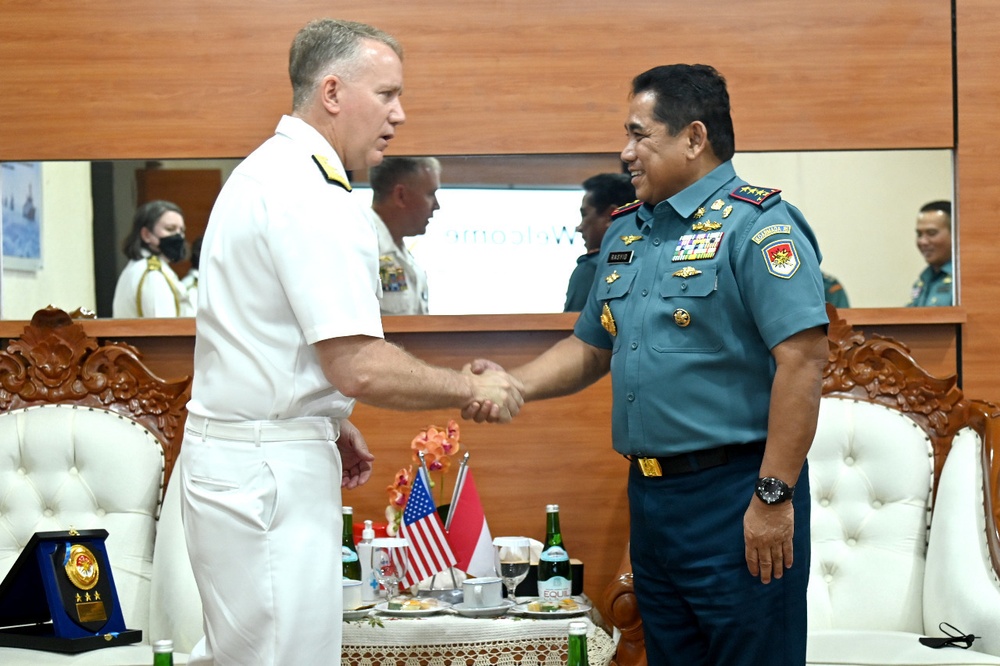 Submarine Group 7 Participates in 6th Indonesian Submarine Force Staff Talks