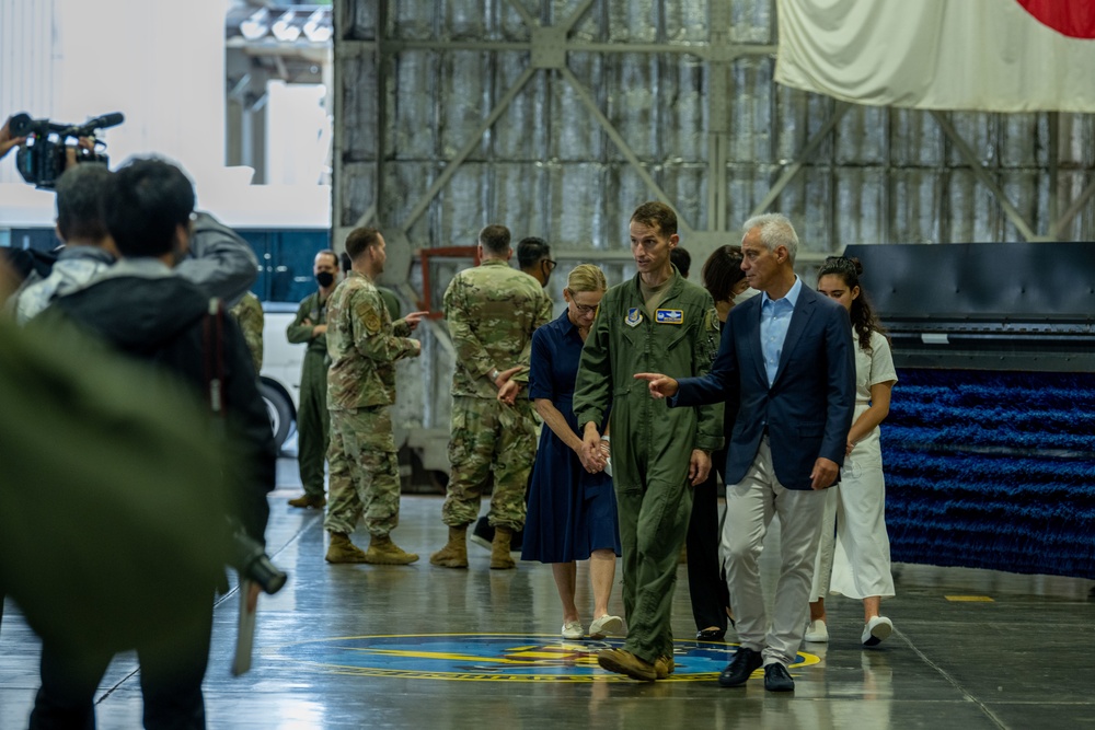 U.S. Ambassador visits Misawa