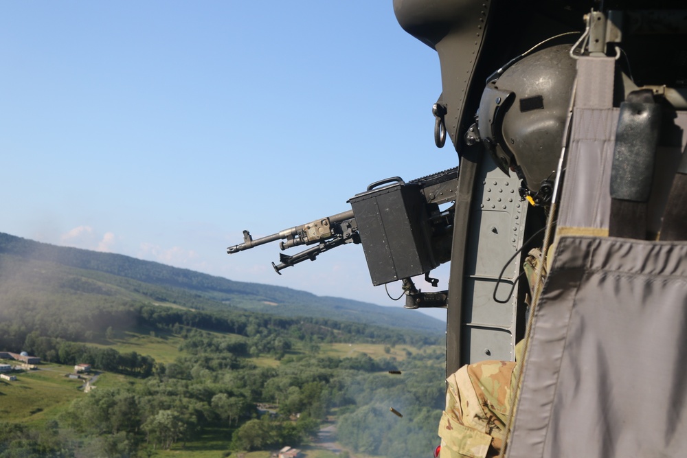 Pennsylvania Army Soldiers perform training to pass the air gunnery qualification