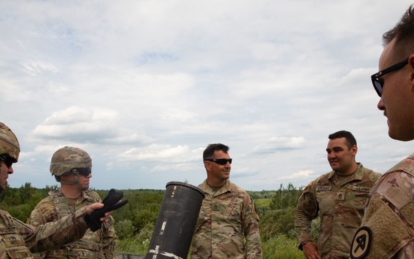 FORSCOM Deputy Commander meets with 102nd Cav Mortars