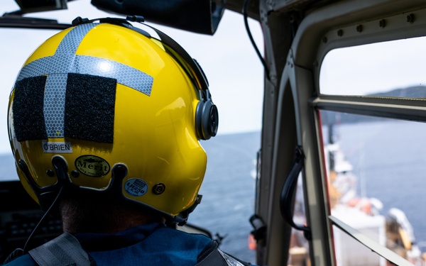 U.S. Coast Guard commandant visits Canadian Coast Guard