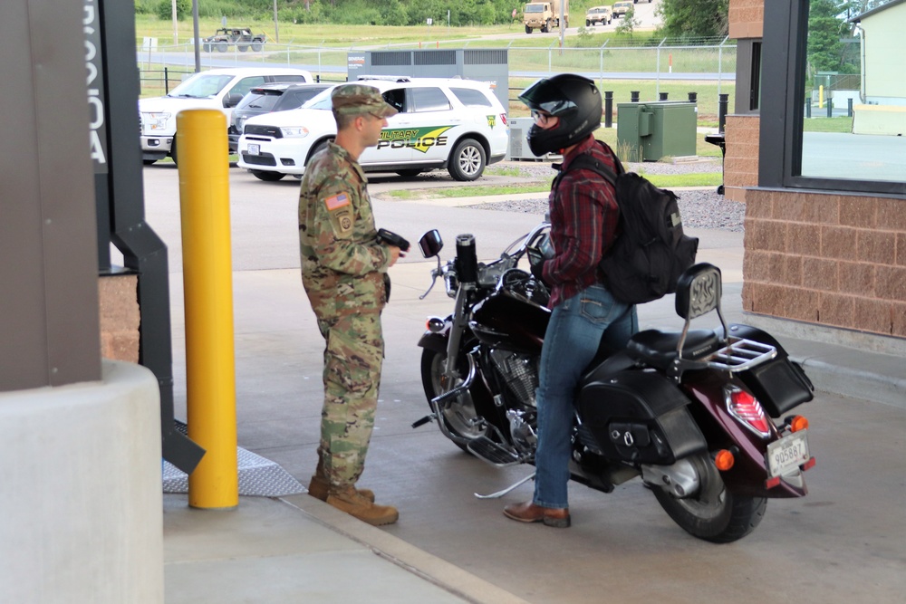 New Fort McCoy Garrison commander greets community members at gate