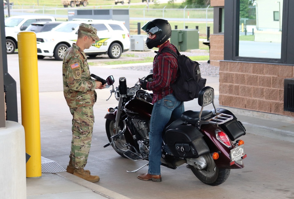 New Fort McCoy Garrison commander greets community members at gate