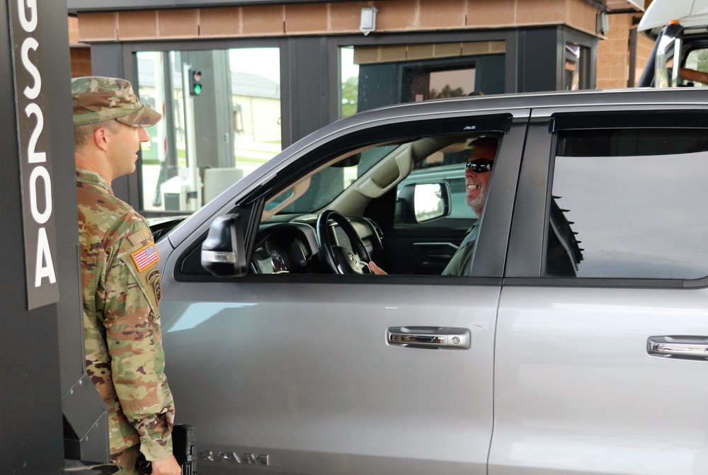 New Fort McCoy Garrison commander greets community members at gate