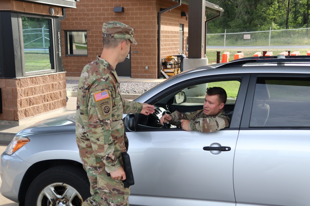 New Fort McCoy Garrison commander greets community members at gate