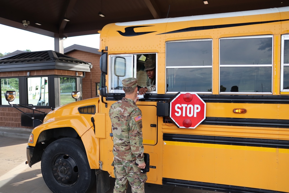 New Fort McCoy Garrison commander greets community members at gate