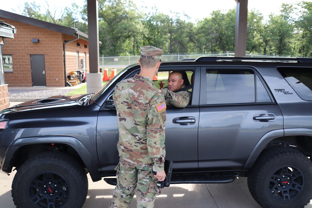 New Fort McCoy Garrison commander greets community members at gate