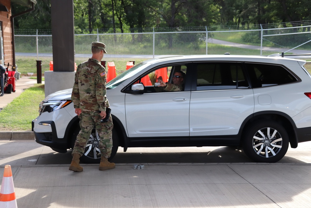 New Fort McCoy Garrison commander greets community members at gate