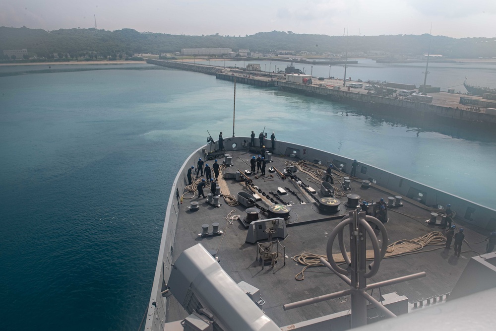 USS New Orleans Leaves Okinawa, Japan, July 25, 2022