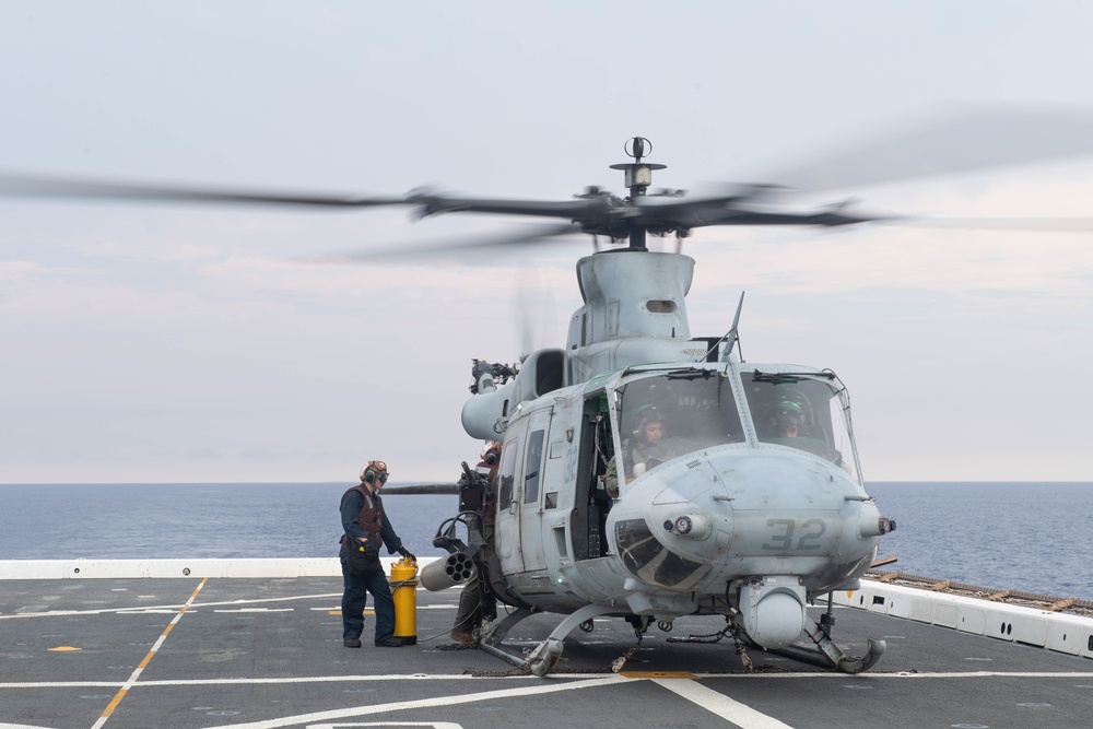 USS New Orleans Flight Ops July 25, 2022