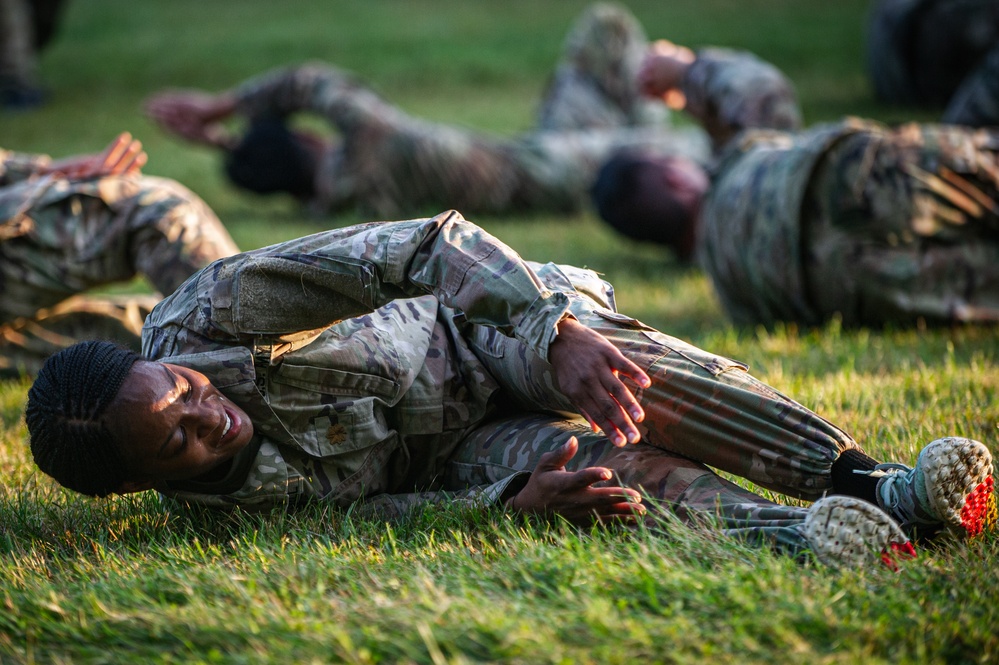 Visual Information Soldiers Conduct Combatives Training