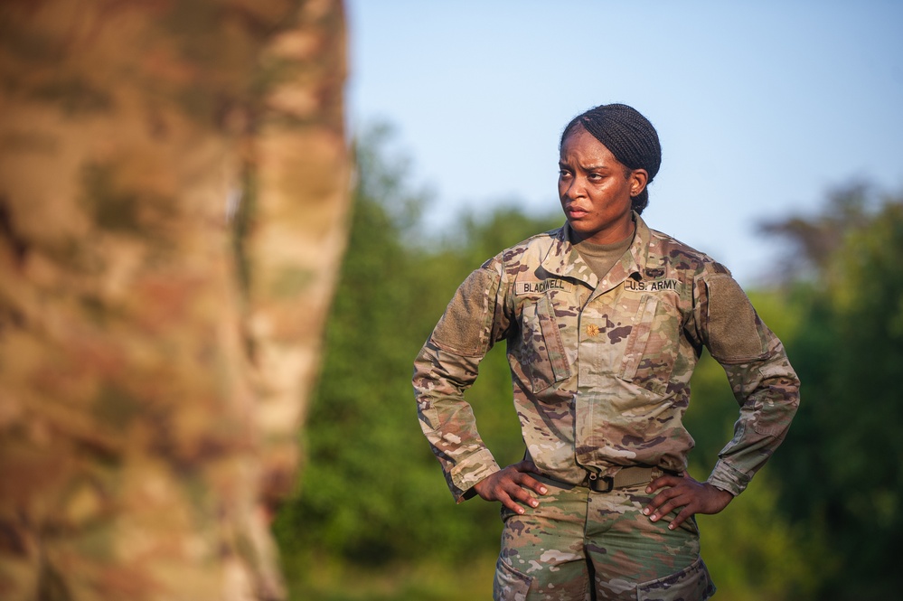 Visual Information Soldiers Conduct Combatives Training