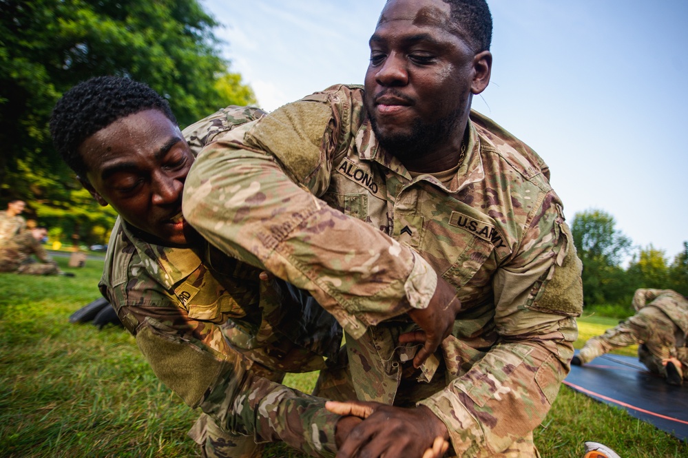 Visual Information Soldiers Conduct Combatives Training