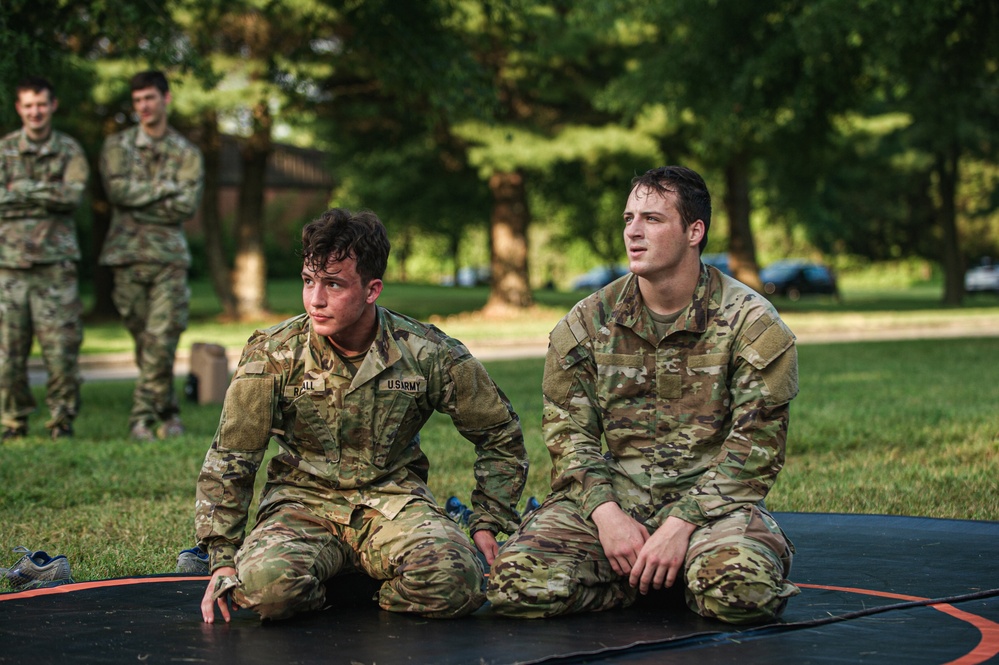 Visual Information Soldiers Conduct Combatives Training