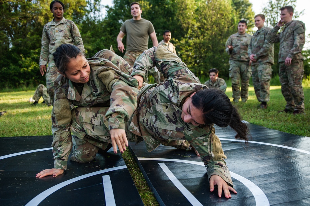 Visual Information Soldiers Conduct Combatives Training