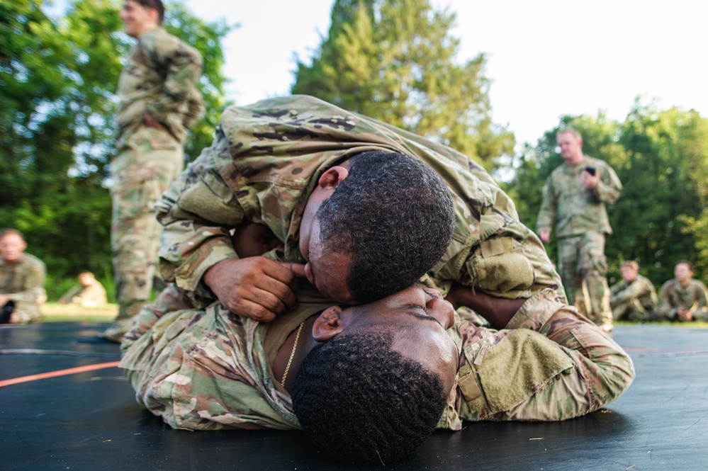 Visual Information Soldiers Conduct Combatives Training