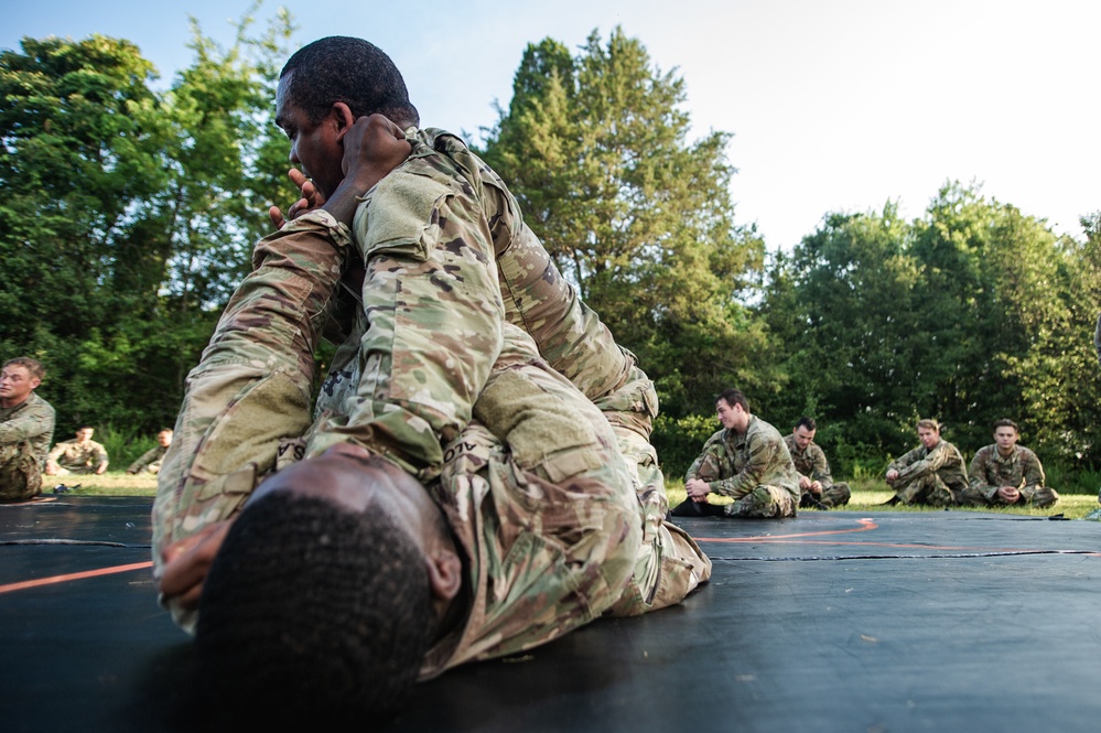 Visual Information Soldiers Conduct Combatives Training