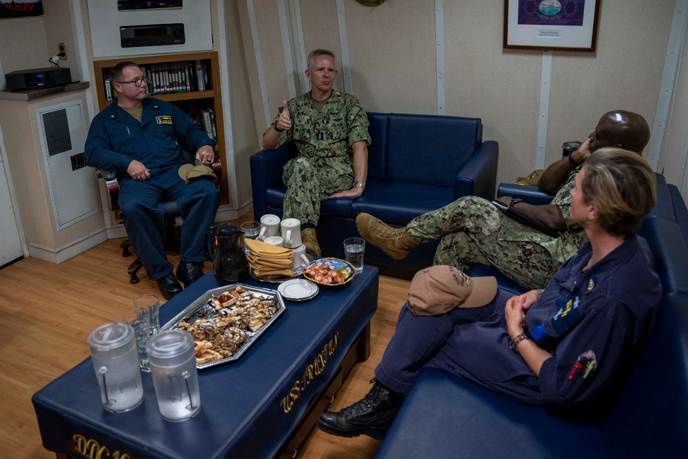 Vice Adm. Daniel Dwyer visits USS Truxtun (DDG 103)