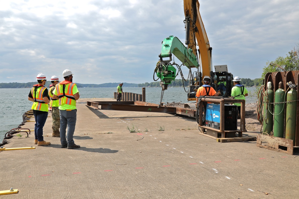 Little Sodus Bay west pier repair work begins