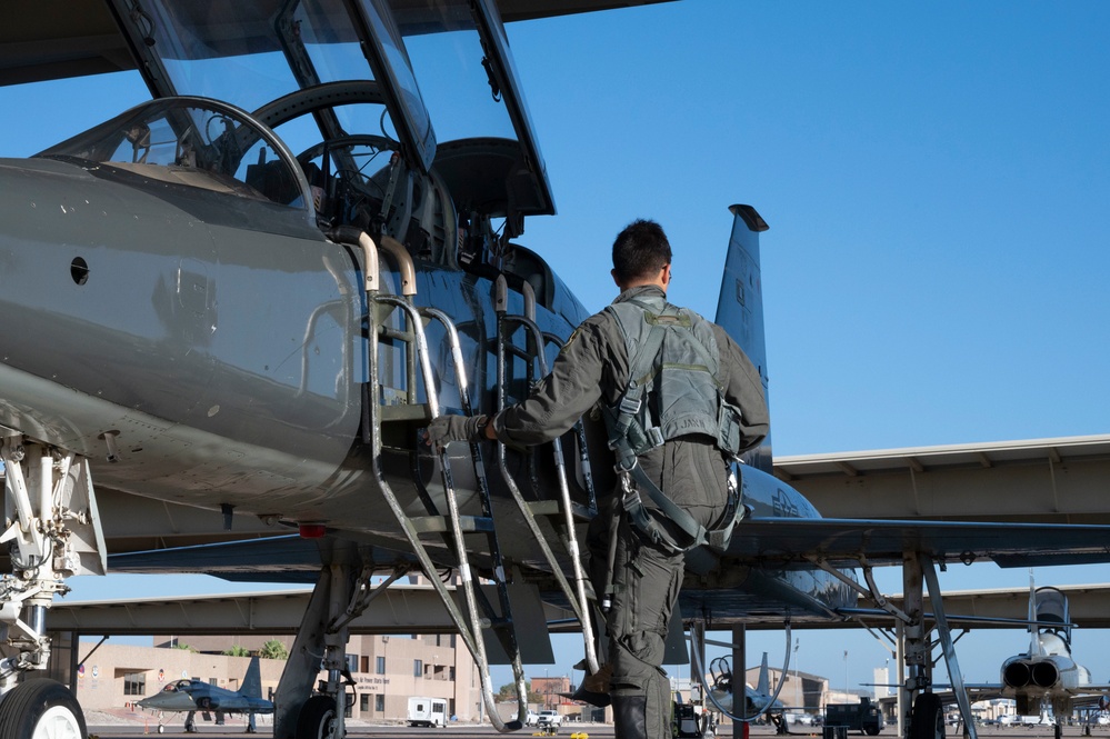 Laughlin AFB flight line photos 25 July