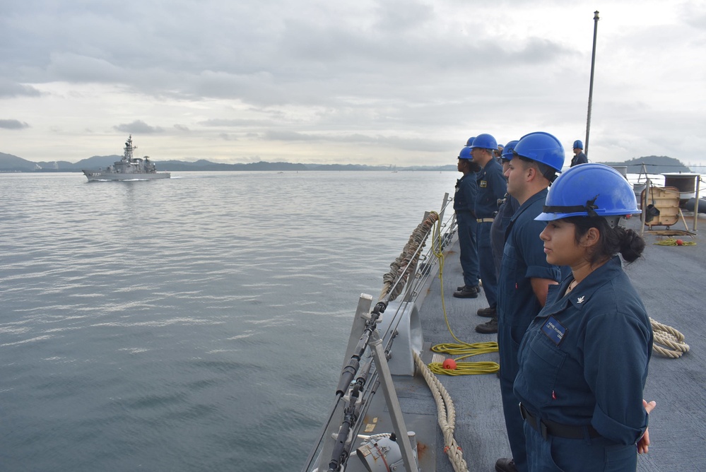USS Billings Arrives in Panama