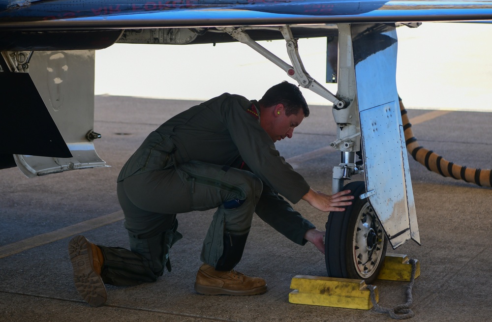 T-38 Pilot Training