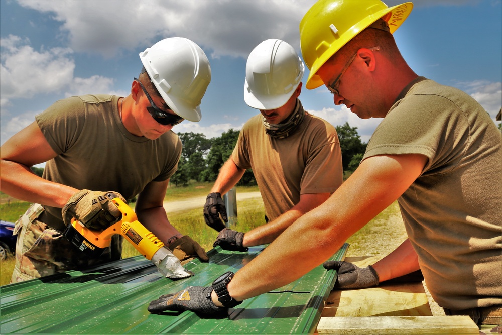 389th Engineer Company Soldiers hone skills supporting troop project at Fort McCoy
