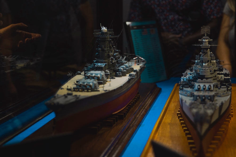 Assault Amphibian School tours USS Iowa museum