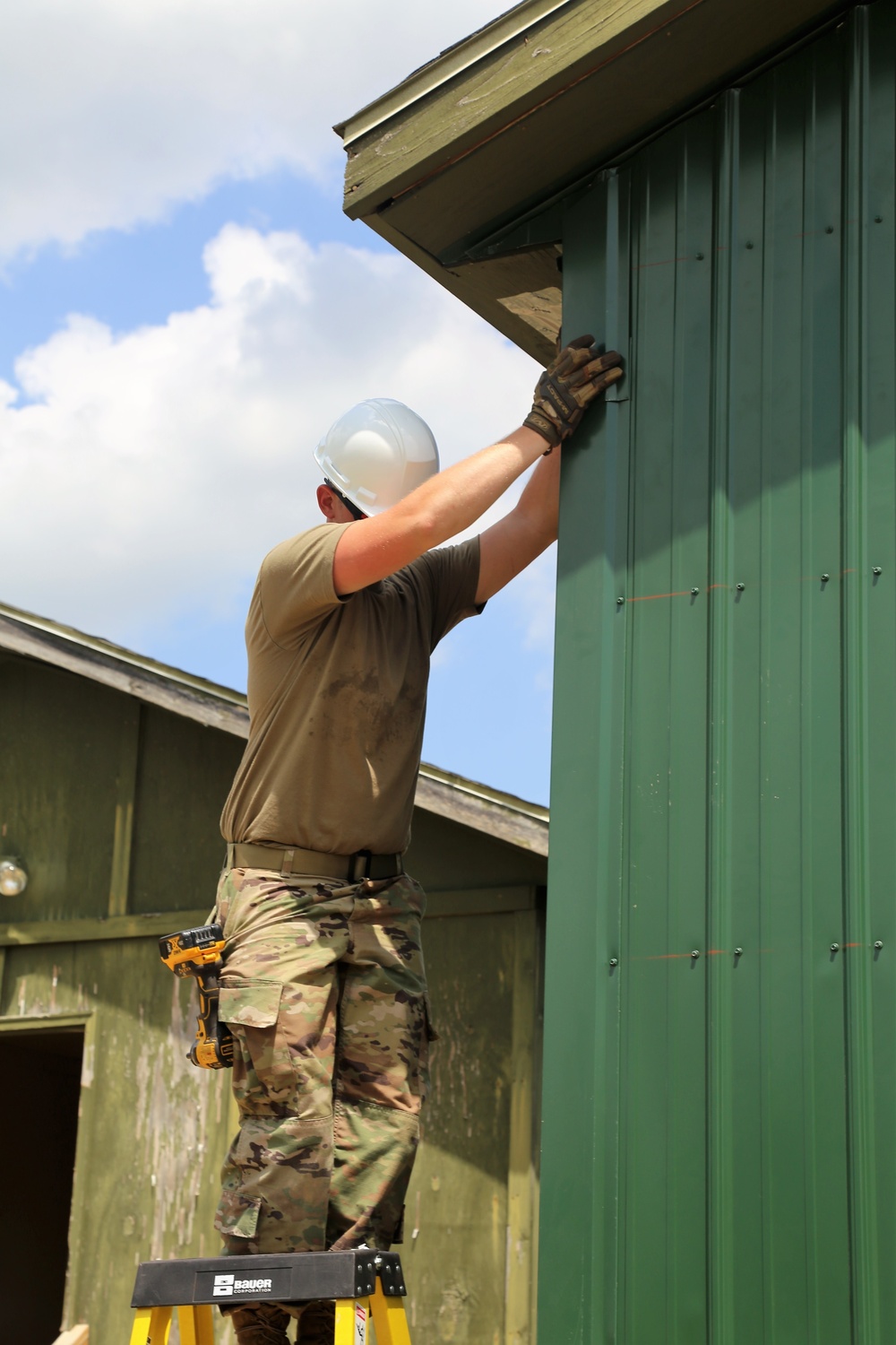 389th Engineer Company Soldiers hone skills supporting troop project at Fort McCoy