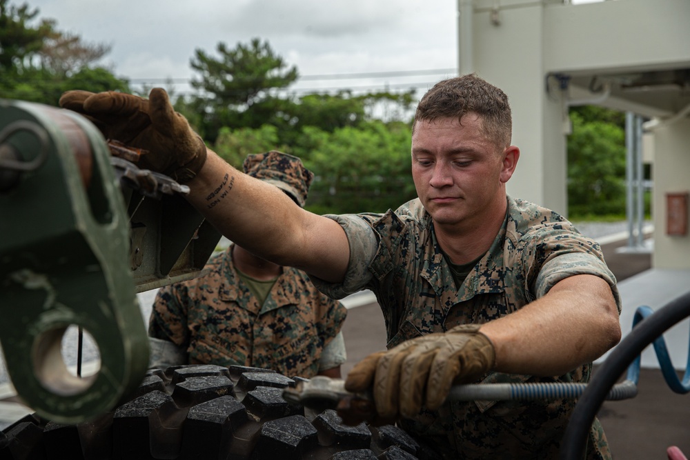 3rd LSB Engineer Support Platoon Marines conduct MOUT Training