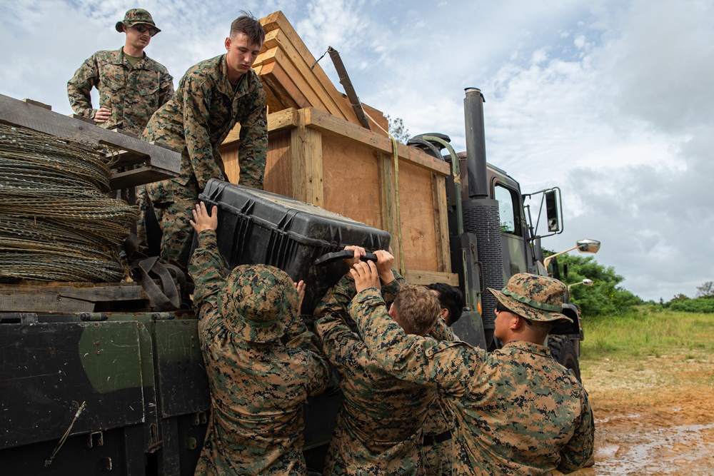 3rd LSB Engineer Support Platoon Marines conduct MOUT Training