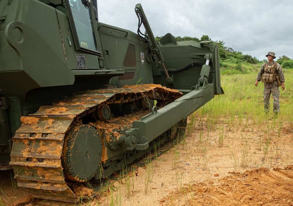 3rd LSB Engineer Support Platoon Marines conduct MOUT Training