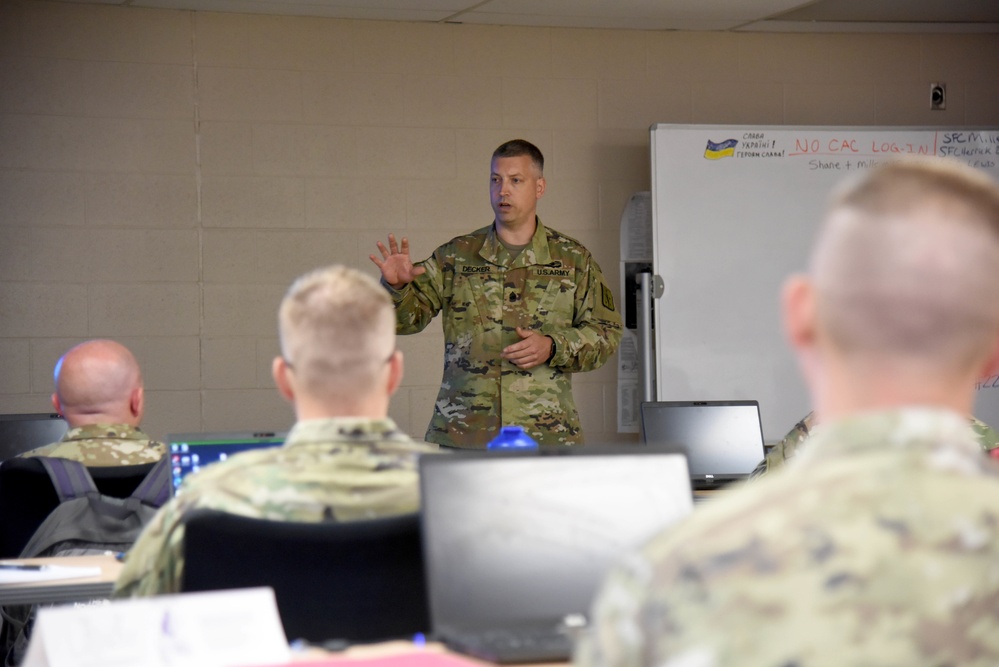 U.S. Army Ordnance School leaders visit Michigan National Guard's RTS-M