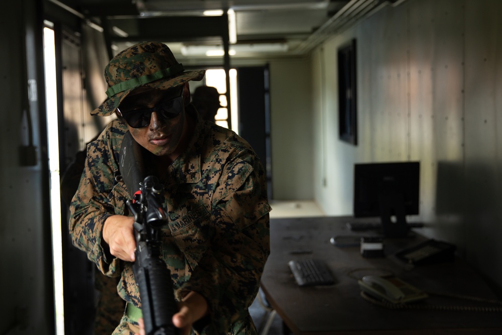 3rd LSB Engineer Support Platoon Marines conduct MOUT Training