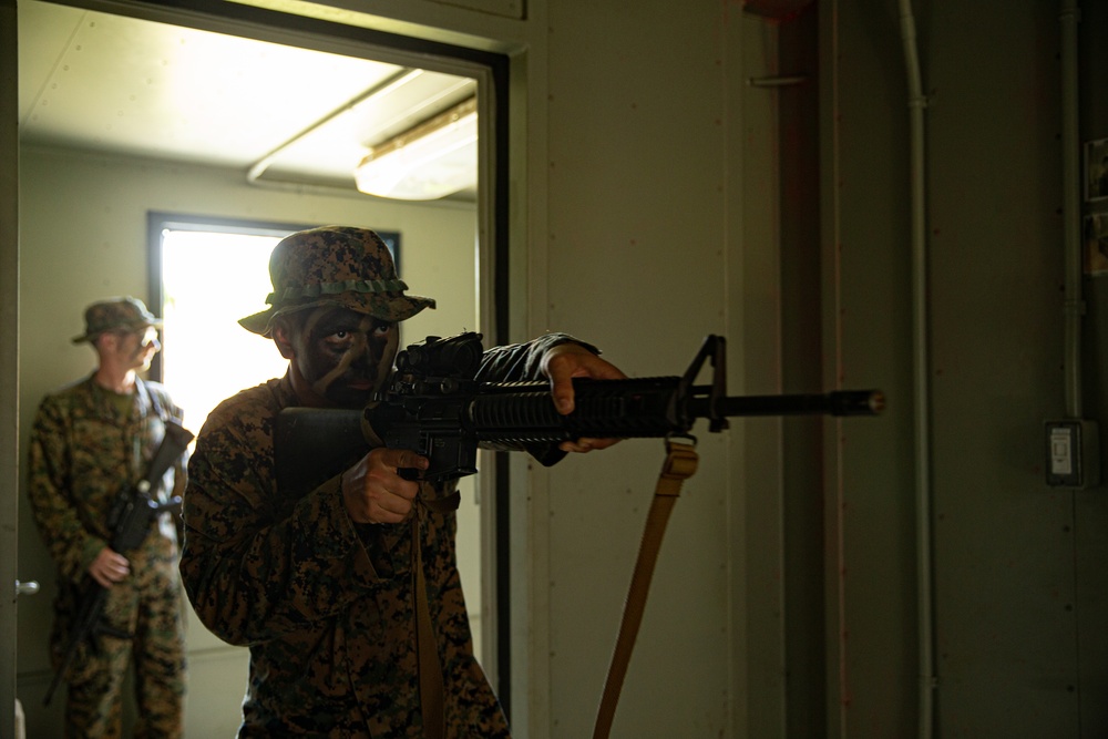 3rd LSB Engineer Support Platoon Marines conduct MOUT Training