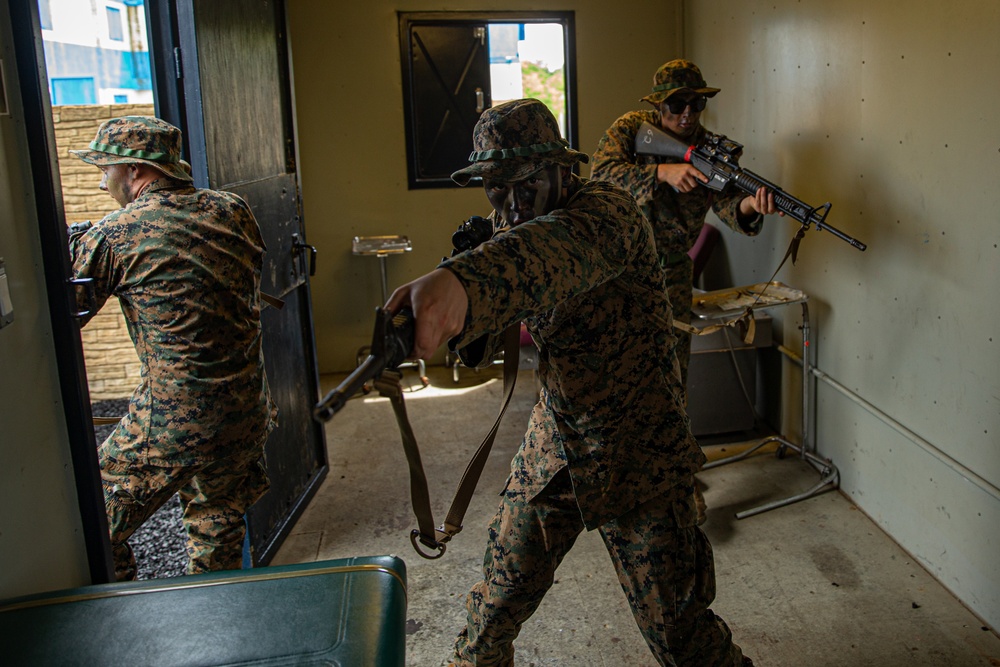 3rd LSB Engineer Support Platoon Marines conduct MOUT Training