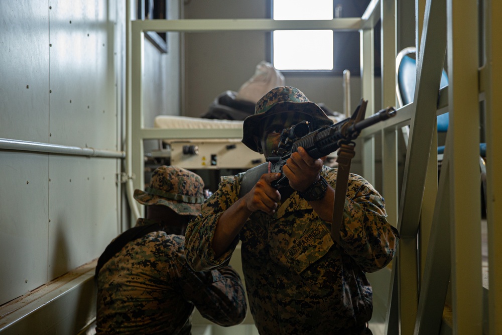 3rd LSB Engineer Support Platoon Marines conduct MOUT Training