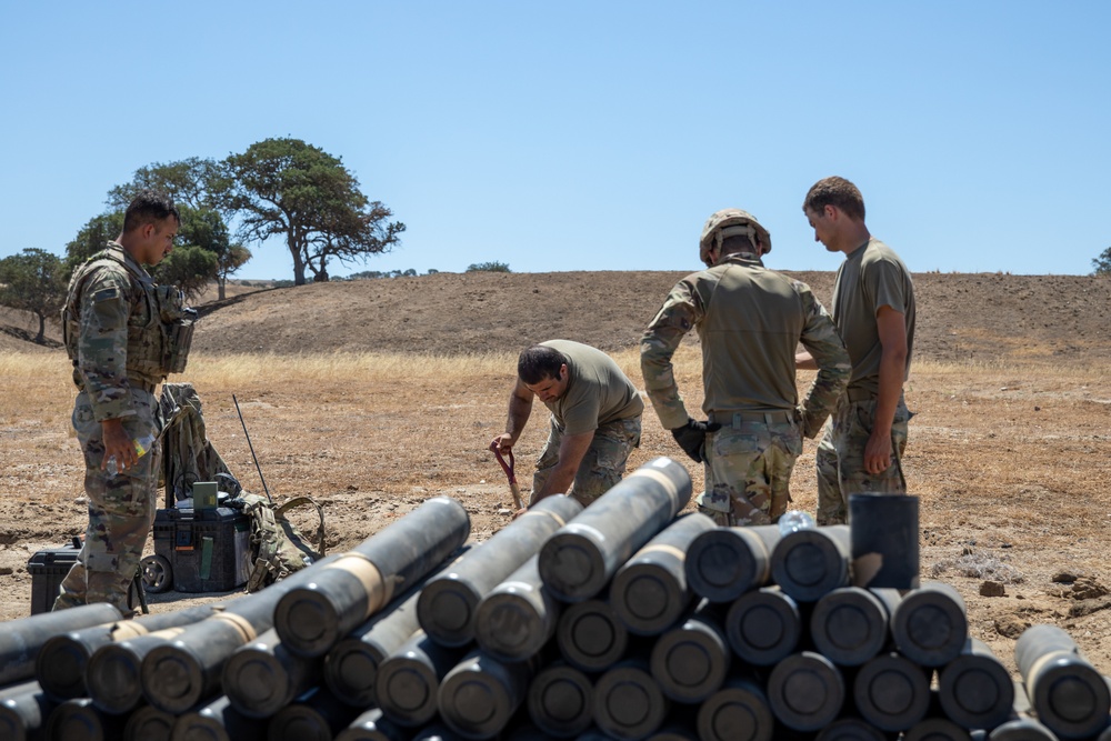 29th IBCT Exportable Combat Training Capability (XCTC) Mortars Live Fire