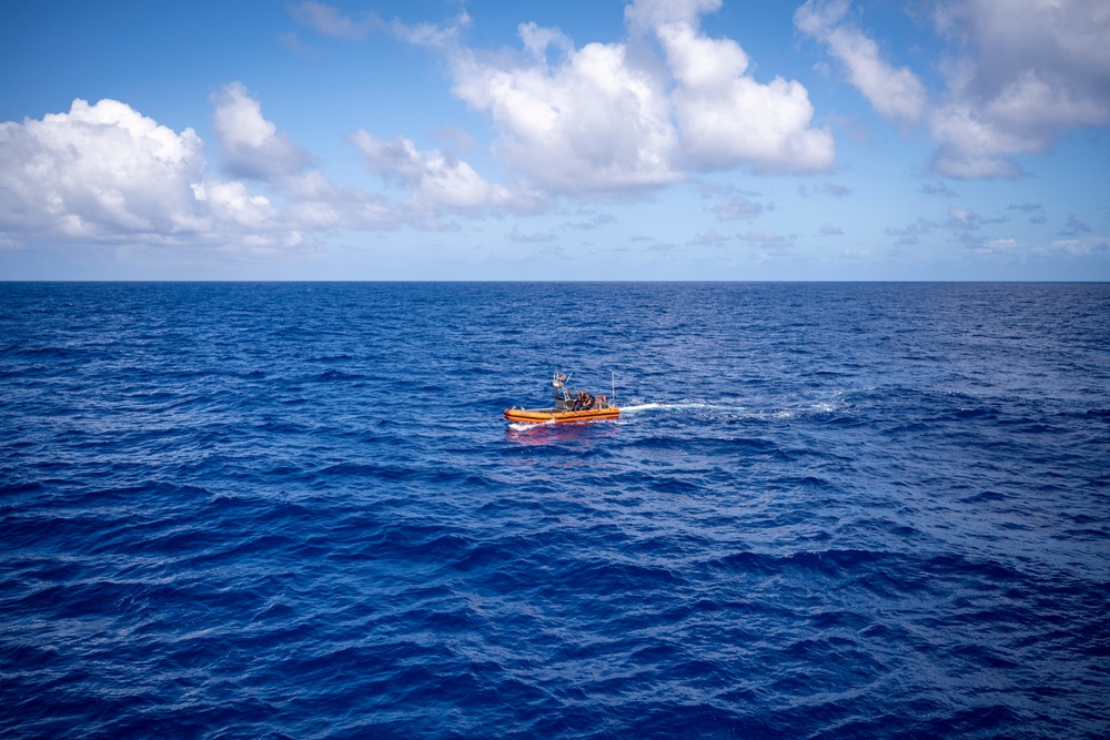 USCGC Midgett, U.S. Navy conduct flight operations