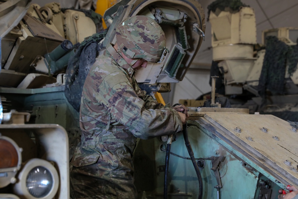 4-10 Cavalry conducts annual services maintenance