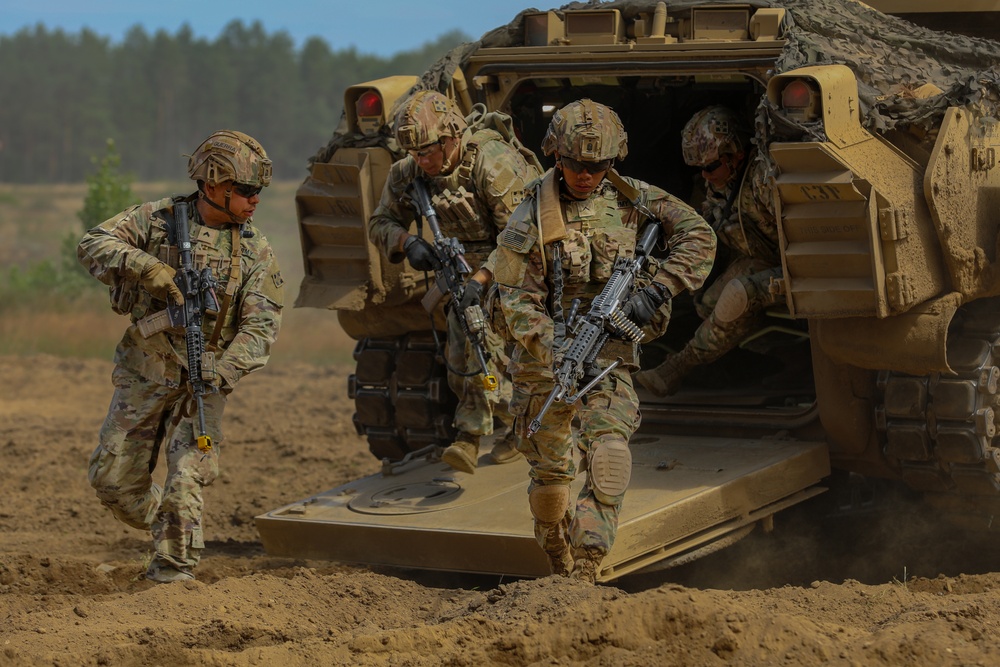 Chaos Company, 1-68 AR conducts squad LFX at DPTA, Poland