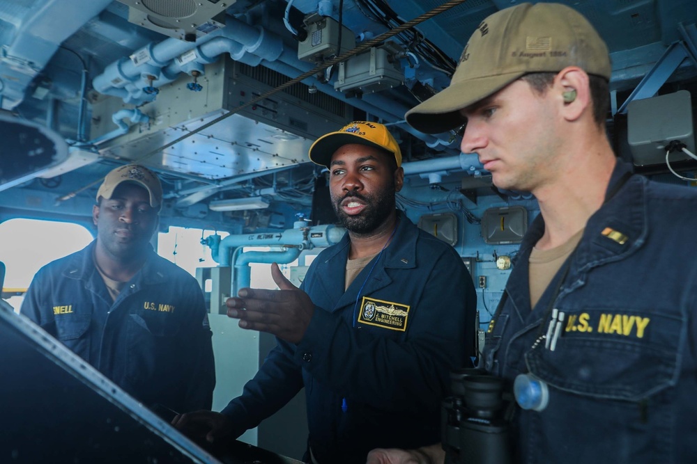 Mobile Bay conducts live-fire exercise during RIMPAC 2022