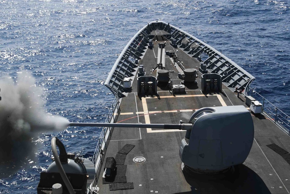 Mobile Bay conducts live-fire exercise during RIMPAC 2022