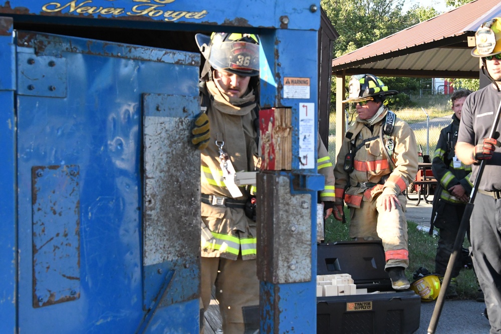 Volunteer firefighters hone skills at Fort Drum FES training facility Volunteer firefighters hone skills at Fort Drum FES training facility
