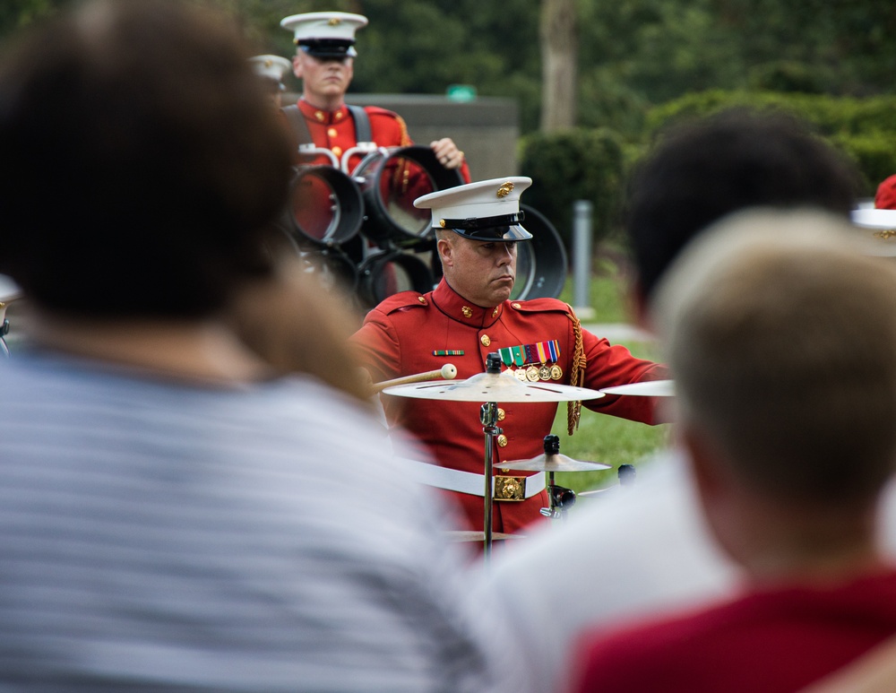 Marine Barracks Washington presents another fantastic sunset parade.